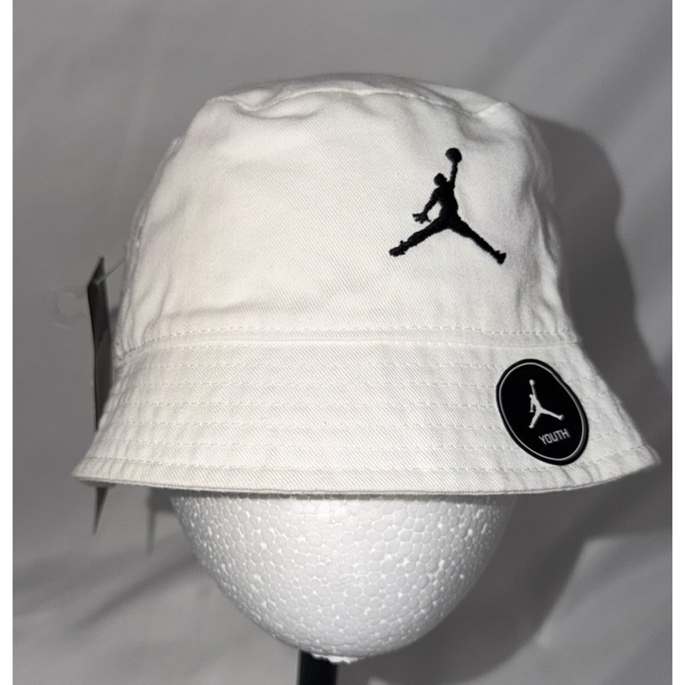 Nike Jordan Jumpman Youth 8-20 White Bucket Hat NEW (Y1)